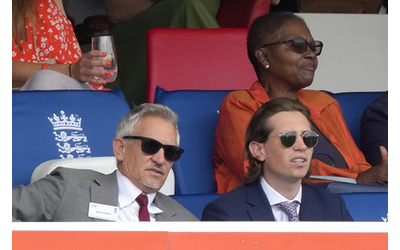 Gary Lineker  addio alla BBC  la fine anticipata di un   era dopo il post pro Palestina  con  un   immagine antisemita