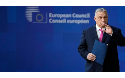 Il Parlamento Ue vota una risoluzione contro l’Ungheria: “Viola lo stato di diritto,...
