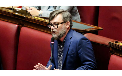 Iran Ricciardi M5s Trump ha reso Netanyahu il dominatore del Medio Oriente L Italia non offra le basi agli Usa