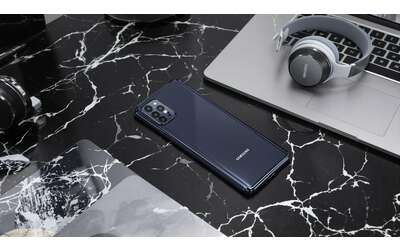Samsung apre AirDrop anche ai vecchi Galaxy: ecco come funziona (con limiti)