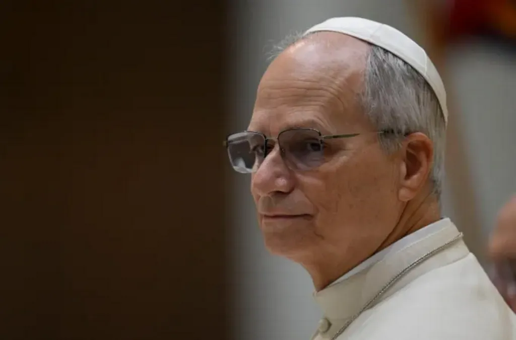 Anthropic usa il Vaticano come scudo geopolitico mentre Washington la espelle dalla difesa americana