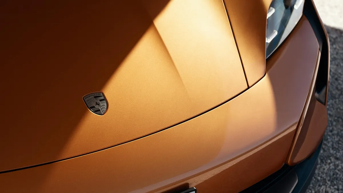 Porsche scarica Volkswagen e si allea con Xpeng per le emissioni