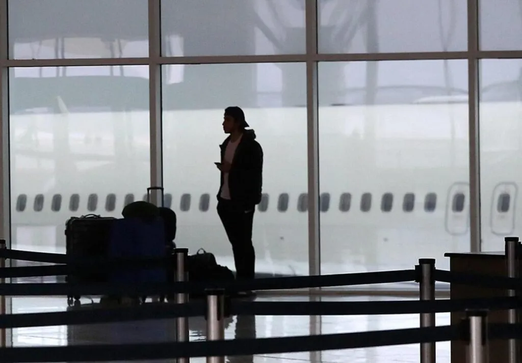 Pilota segnala impatto con drone in avvicinamento all’aeroporto Jfk di New York, scatta indagine