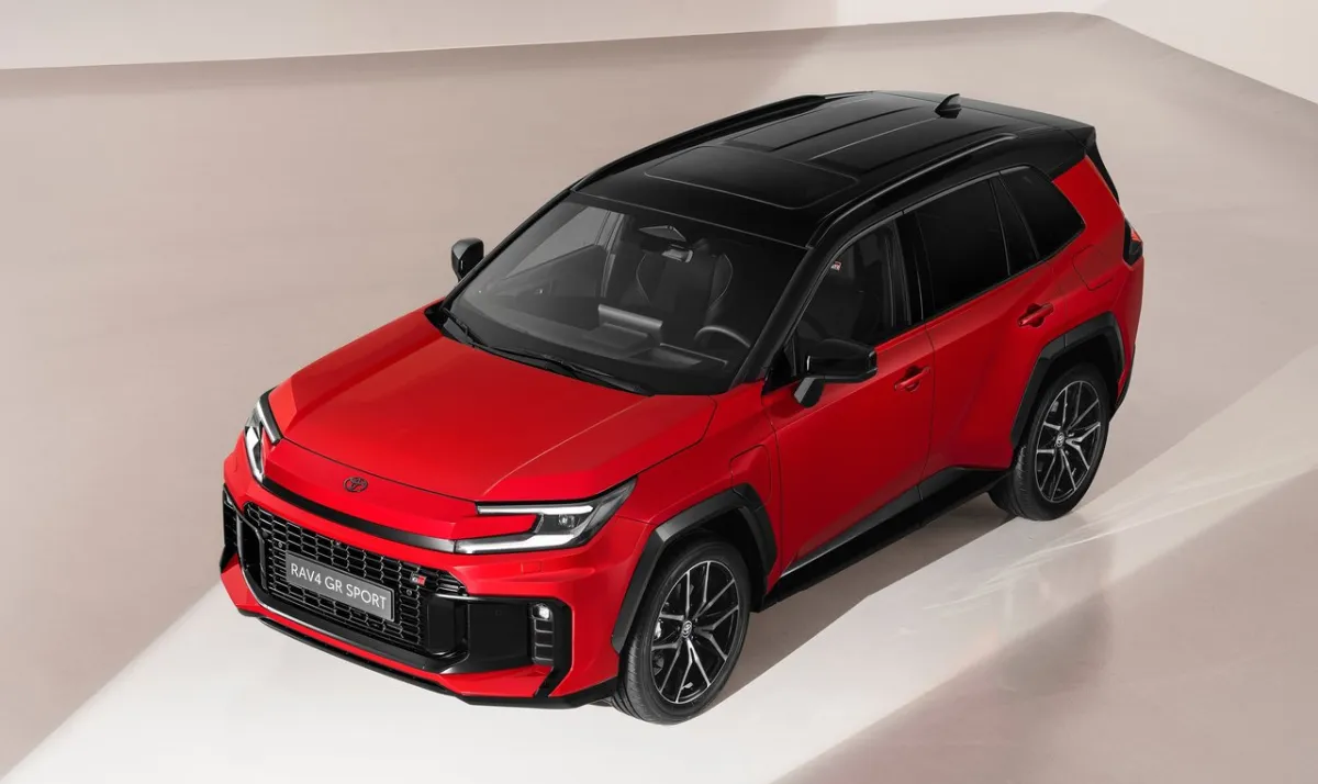 Toyota, la RAV4 negli USA ha un problema: vende troppo