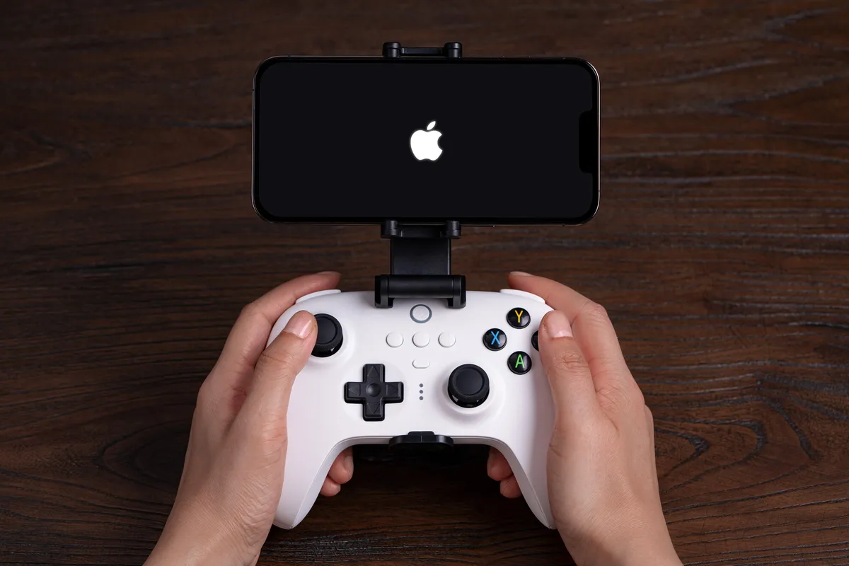 Apple is reportedly working on iPhone game controllers