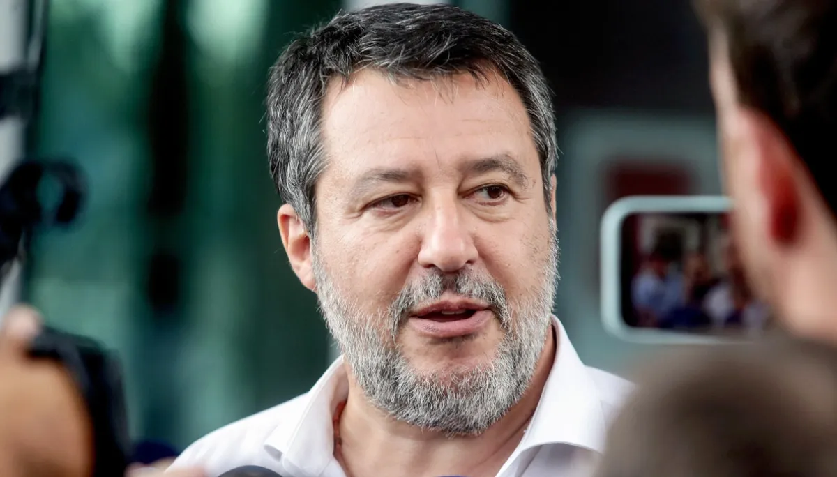 Bonus genitori separati da 500 euro al mese entro fine 2026, l’annuncio di Salvini