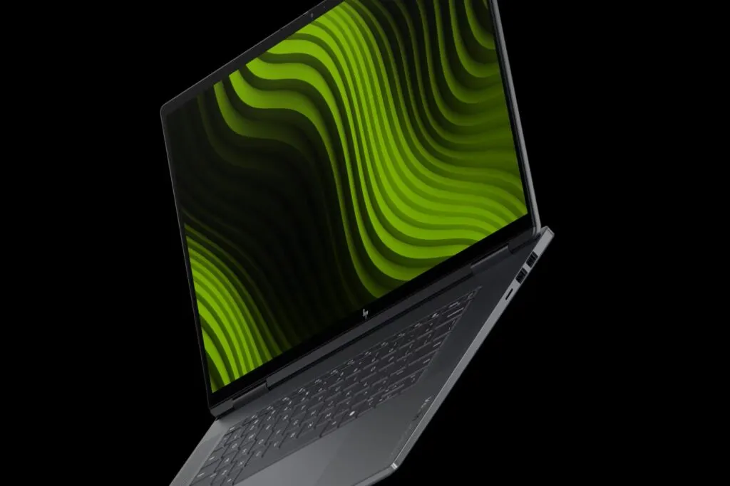 HP a COMPUTEX con due notebook su NVIDIA RTX Spark e un “Mini AI PC” con Thunderbolt Share