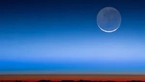 What Is Earthshine? Spot the Lunar Marvel in the Skies This Week