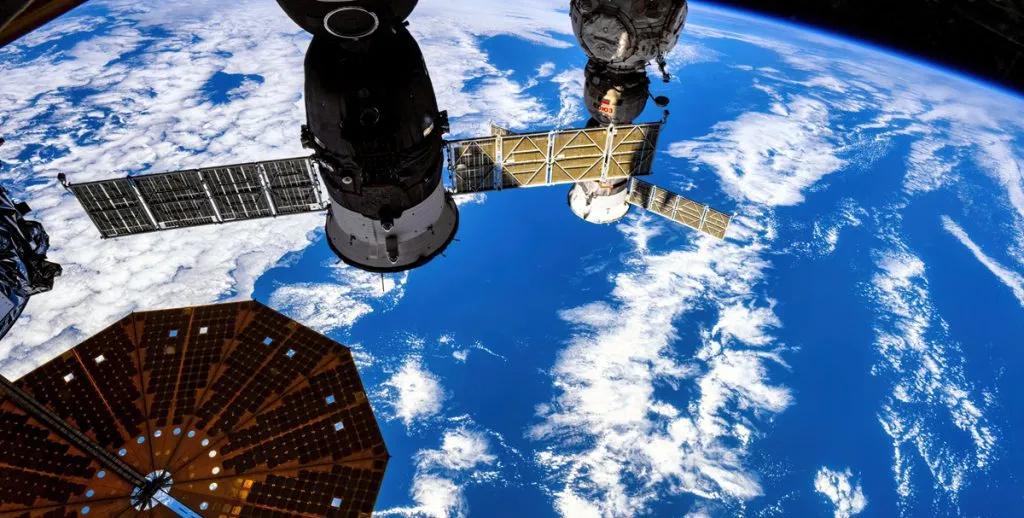 Satelliti, perché le orbite molto basse (VLEO) cambiano la competizione nello Spazio