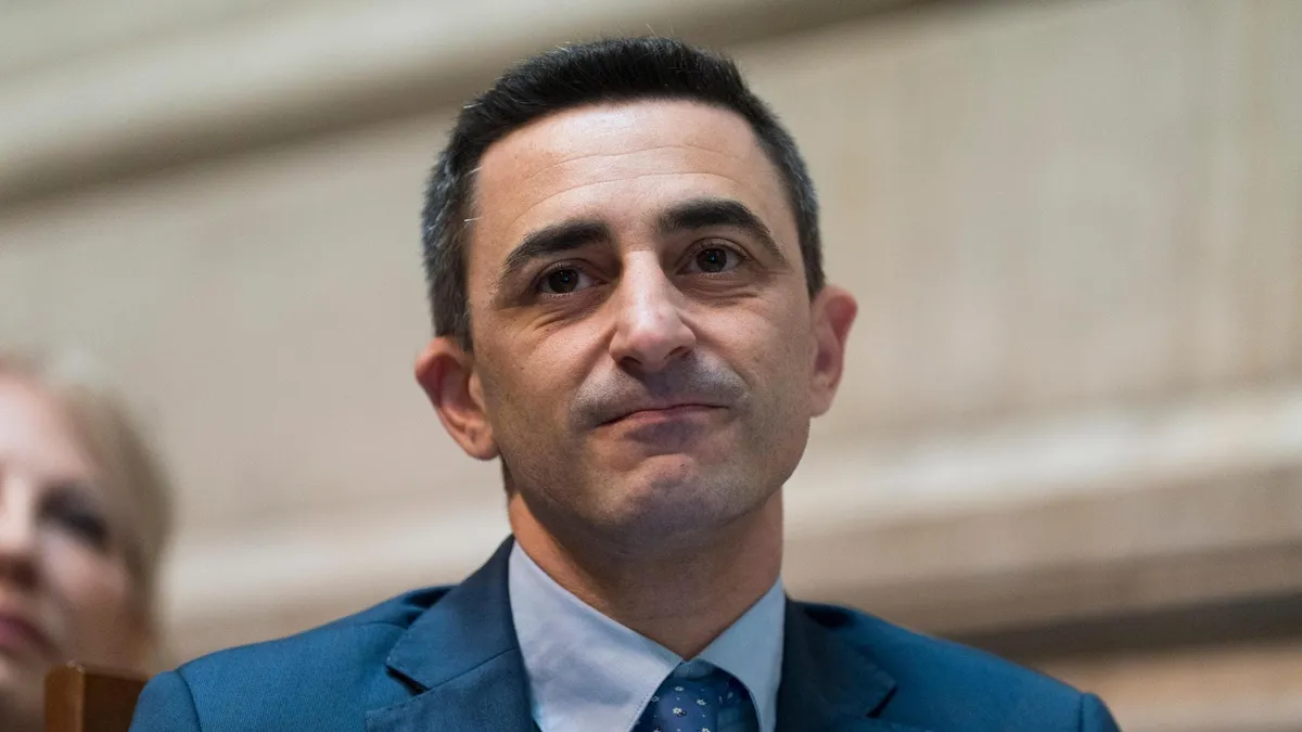 L’Anm critica il governo: “Miope rispondere con più carceri e reati alle proteste di piazza”