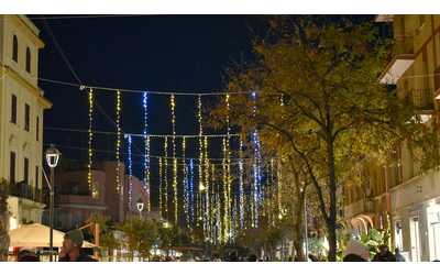 Da Ostia Antica al salotto urbano di Ostia: le luminarie di Natale arrivano anche sul mare di Roma