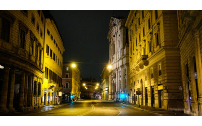 Aggressione omofoba con pugni e sputi 25enne pestato dal branco a Roma