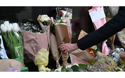 Attenati del 13 novembre a Parigi le commemorazioni 10 anni dopo Macron La Francia ricorda