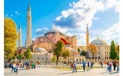 Attenzione se avete prenotato una vacanza in Turchia verificate bene 400 hotel hanno chiuso per la nuova legge ecco cosa sta succedendo