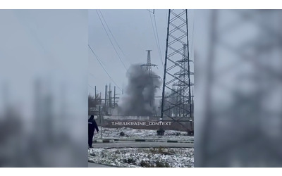Droni ucraini colpiscono centrale elettrica nell oblast di Mosca il video dell attacco