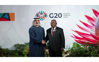 Gli Emirati investono un miliardo di dollari per l’intelligenza artificiale sull’Africa: una svolta strategica