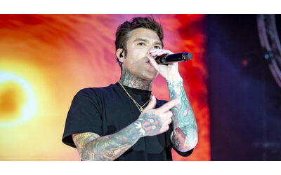 Ho deciso di parlare solo tramite la musica e le mie produzioni creative podcast Sar il mio unico modo di comunicare Fedez cambia idea