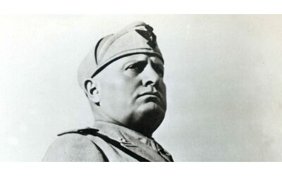 Il comune di Feltre ha revocato la cittadinanza onoraria a Mussolini decisivo il voto di un consigliere di FdI