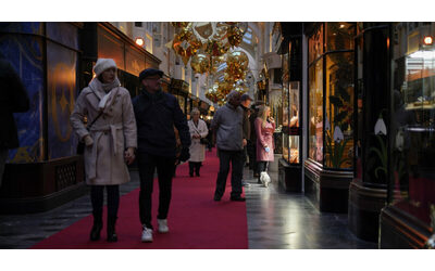 Il virus dell influenza travolge il Regno Unito ricoveri triplicati Scuole chiuse e provvedimenti da lockdown