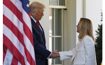La Germania e la frattura dell Ue con l America Maga di Trump Meloni sta con il tycoon Non sono d accordo con Merz