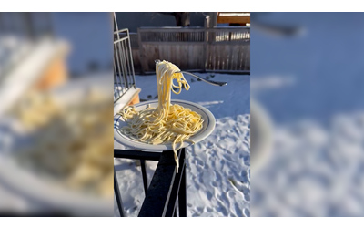 La pasta resta sospesa l esperimento della meteorologa ecco cosa succede a 30 Video