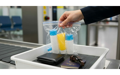 Liquidi nel bagaglio a mano senza limiti in arrivo il via libera ai controlli si potr passare anche con profumi creme e bottiglie Ecco la lista degli aeroporti coinvolti