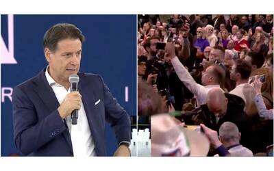 M5S, Conte contestato al grido di “Trasparenza, onestà”. Lui dal palco: “Dibattito aperto a tutti, dissenso fisiologico”