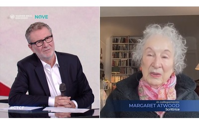 Margaret Atwood da Fazio Vi spiego perch la profezia de Il racconto dell ancella si sta avverando Video