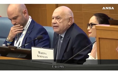 Parit di genere L uomo trova sempre una certa resistenza nel suo codice genetico ecco cosa ha detto il ministro Nordio Video