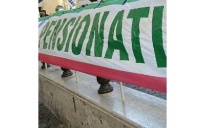 Pensioni minime da gennaio con l adeguamento all inflazione aumenti di 3 1 euro al mese