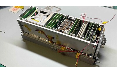 Per la prima volta nella storia un satellite stato controllato da un intelligenza artificiale nello spazio
