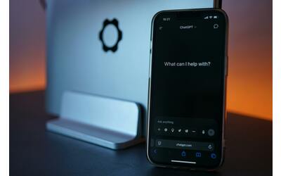 SHADES dimostra come l intelligenza artificiale propaghi gli stereotipi culturali in 16 lingue lo studio