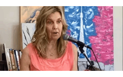 Sono morta per 13 minuti Vedevo il mio corpo coperto con un lenzuolo poi arrivato un angelo Mi ha detto che c era una missione che mi aspettava per questo sono tornata sulla Terra la storia di Nicole Kerr