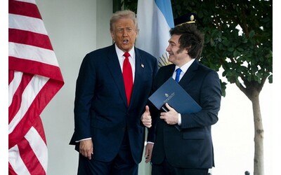 Trump accoglie Milei alla Casa Bianca e avverte gli elettori argentini Gli aiuti Usa dipenderanno da chi vincer le elezioni