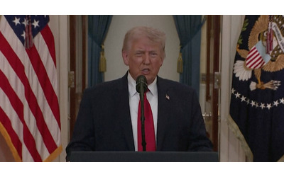 Trump Colpiremo duramente l Iran lo riporteremo all et della pietra da cui provengono