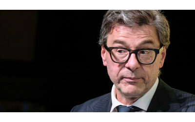 Ucraina Giorgetti Servono un sacco di soldi e deve metterli l Europa Kiev e Mosca attaccano impianti energetici