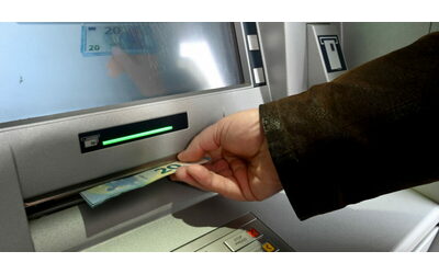 Via libera della Camera alla proposta di legge che obbliga le banche a fornire il conto corrente