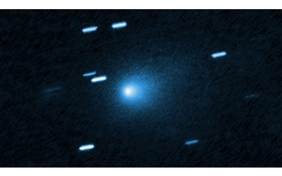 La cometa 3I ATLAS intensifica la sua brillantezza vicino al Sole