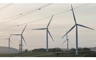 Piano emissioni della Scozia il Comitato britannico sui cambiamenti climatici avverte su rischi eccessivi