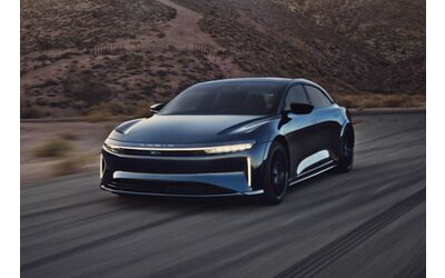 Auto elettriche maxi test di autonomia reale in Norvegia Lucid Air al top ma