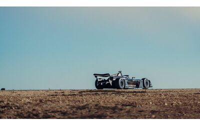 Formula E Porsche GEN4 600 kW trazione integrale ed efficienza oltre il 97