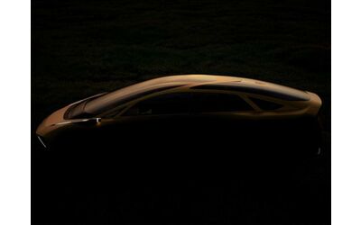 Kia svela con un teaser la prossima berlina elettrica dal design sportivo