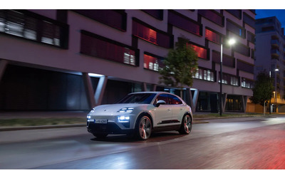 Porsche la potenza dell intelligenza artificiale per migliorare le batterie delle auto elettriche