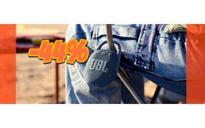 Cassa Bluetooth JBL Clip 5 piccola e potente al 44 di SCONTO su Amazon