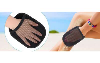 Con questi guanti anti sabbia avrai mani e piedi puliti in un attimo acquisto FURBO su Amazon