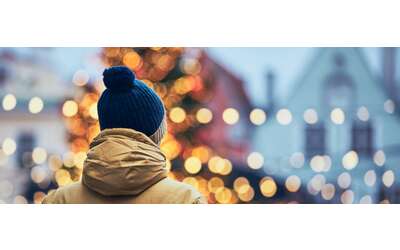 Fino al 15 di cashback con Saily l eSIM perfetta per i tuoi viaggi natalizi