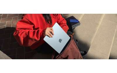 MacBook Air 13 M4 al minimo su Amazon ora non ha rivali anche in 5 rate