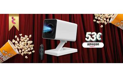 Mini proiettore trasforma la sala in un CINEMA 53 e app integrate