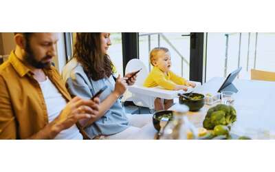 Quello che in famiglia i pericoli invisibili dietro account di streaming condivisi