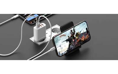 Questo Caricatore a ricarica veloce a 6 l affare del Black Friday Amazon